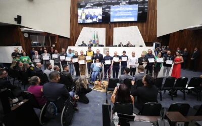 Movimento Pró-Paraná participa de cerimônia alusiva aos 331 anos de Curitiba